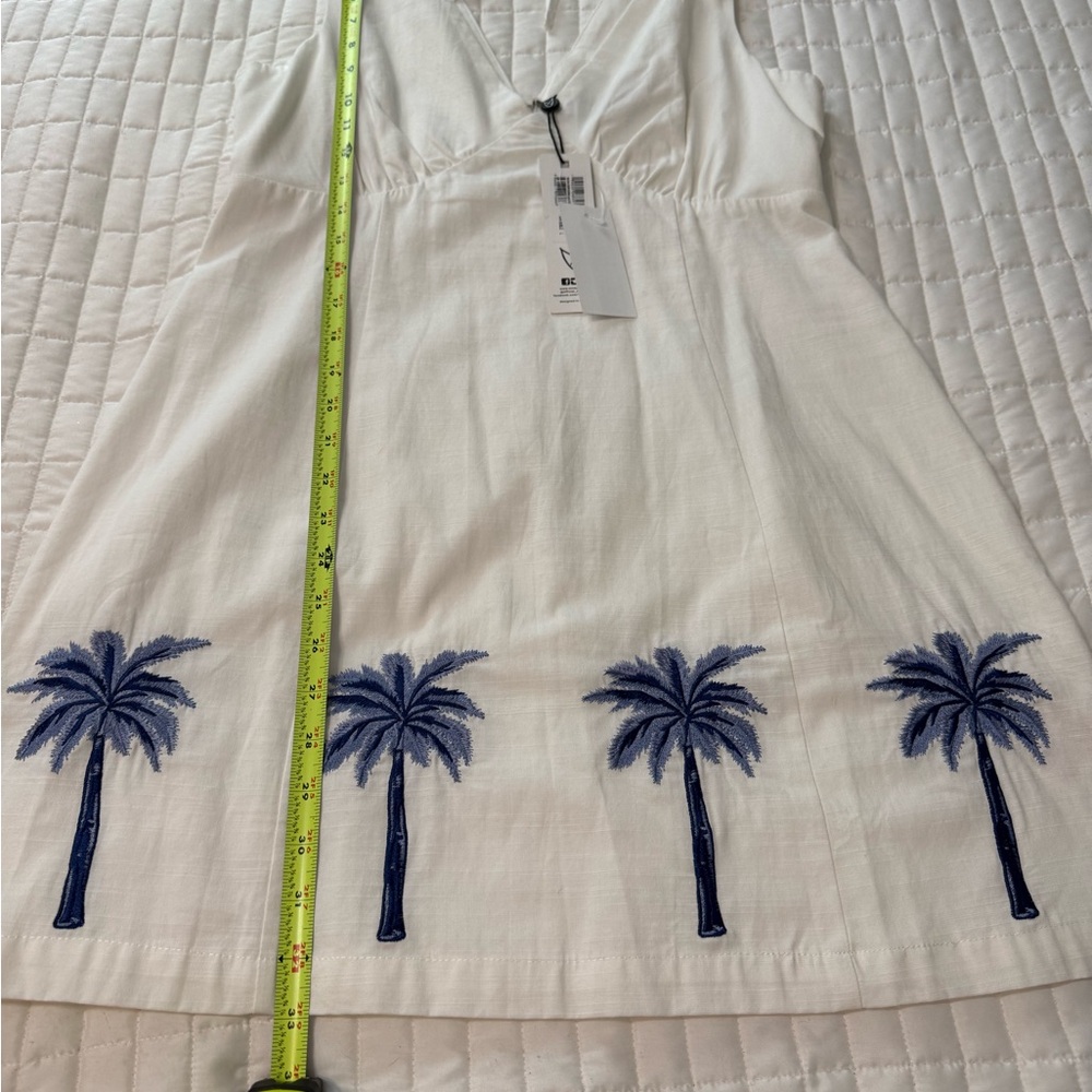 Mink Pink White Backless Dress with Blue Palm Tree Design. New with tags. - Picture 3 of 9